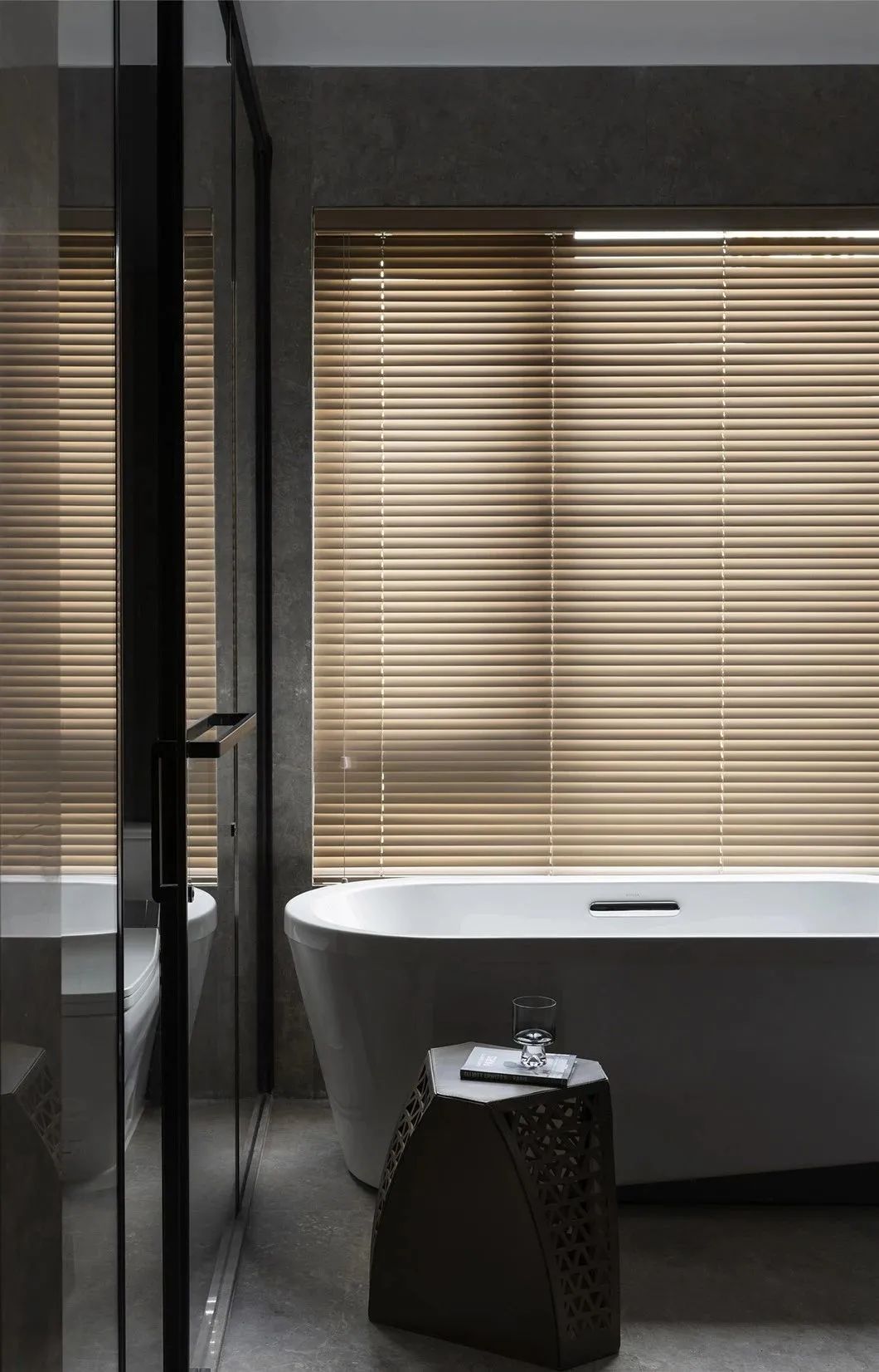 布置|360㎡现代高级灰，舒适优雅的别墅，生活令人羡慕