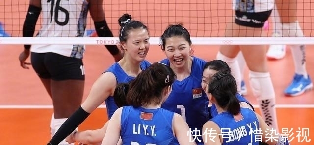 中國(guó)女排|中國(guó)女排東京奧運(yùn)失利原因大揭秘！球迷：一傳不穩(wěn)、一人發(fā)揮失常