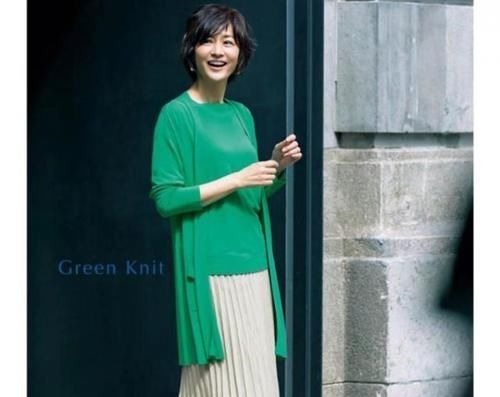 西服 越宽松、越减龄!日本52岁模特的“高级蓝”穿搭,优雅舒适好喜欢