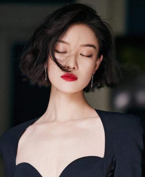 丸子头已经不流行了，今年这5种“发型”是真火，简单大方显脸小