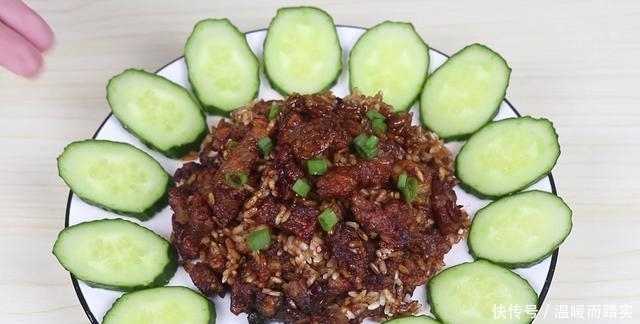 我家五花肉从不红烧,淋2个鸡蛋,不炒也不炖,一顿3斤都不够吃