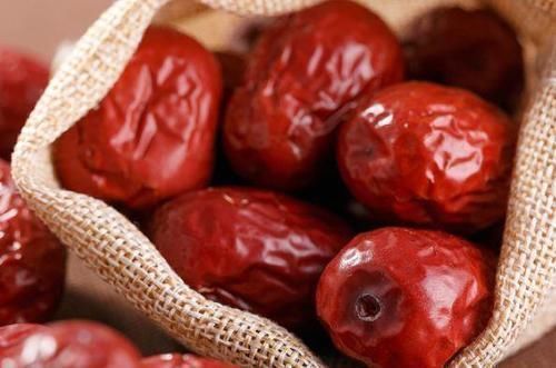 小米小米|红枣和此物搭配,每天一碗,睡眠好了,白发变黑发,皮肤更红润