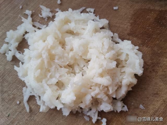 大雪将至，包饺子萝卜白菜靠边站，用这菜鲜香多汁太好吃，别不懂