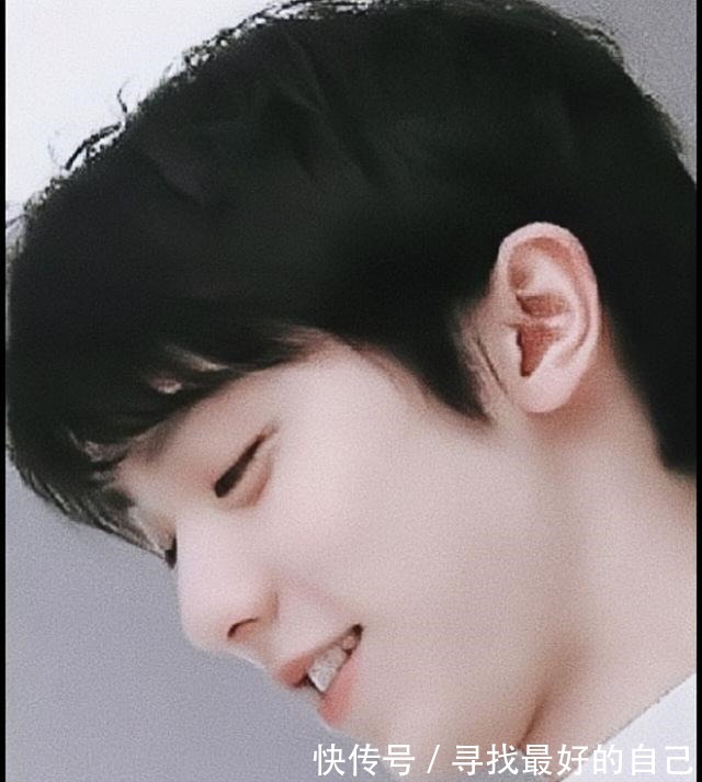 发型 26岁羽生结弦换的发型告诉我们“心形脸的男士放弃刘海更英气”!