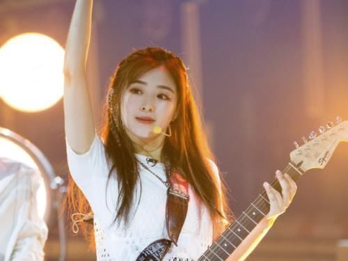 嘉宾|《浪姐》请嘉宾助唱,张含韵却不敢请赵丽颖一句话暴露两人关系