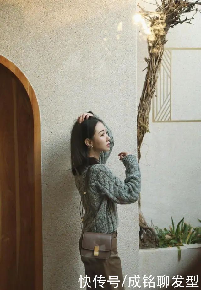 短发|短发小姐姐温柔风搭配，简约时尚又减龄，洋气显瘦又有范儿