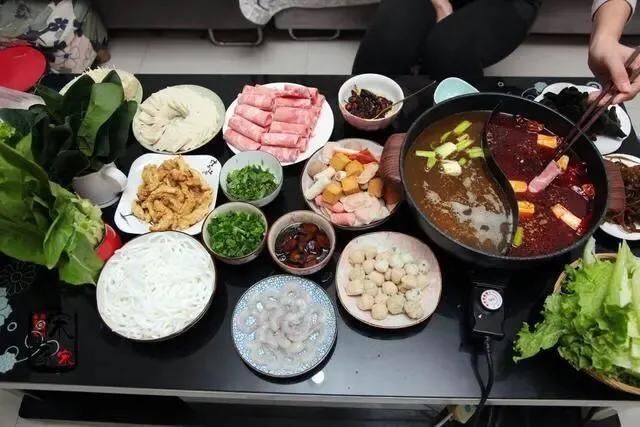 晒一晒我家7天的晚餐，吃的顿不如一顿，朋友前头真奢侈啊