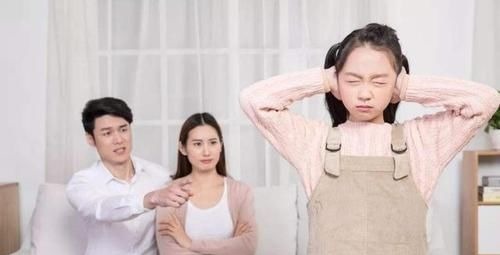 家长会|父母常说这些话,容易毁掉孩子的“幸福”,甚至出现自卑人格