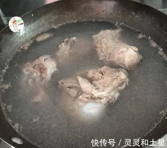 筒骨萝卜汤，软烂入味，汤香肉美！