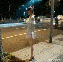 |搞笑GIF段子:挺好玩啊,就是闪现的俩人有点笨笨的