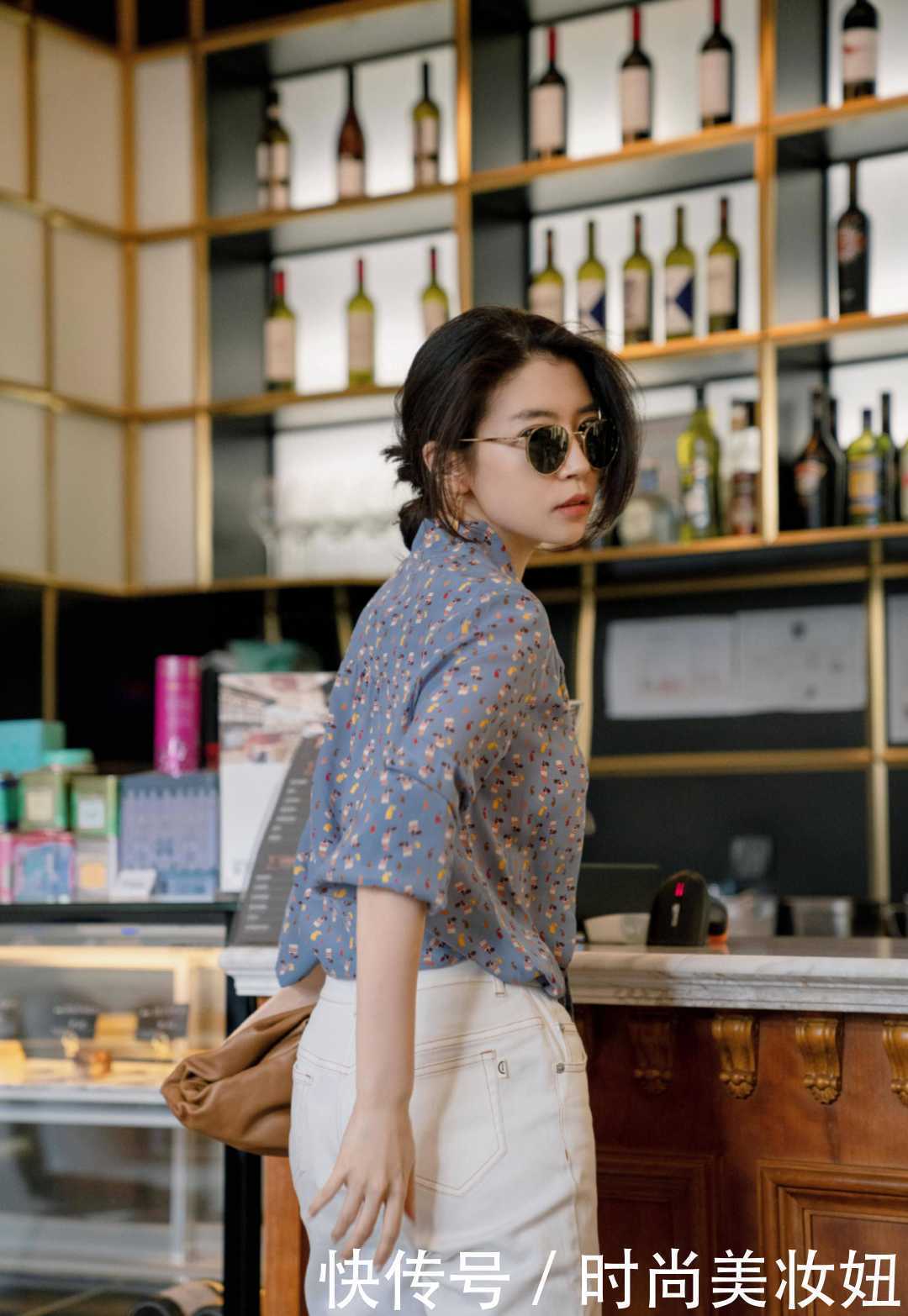 夏日|夏日衬衫如何选择?教你4种搭配技巧,三四十岁女人穿好美