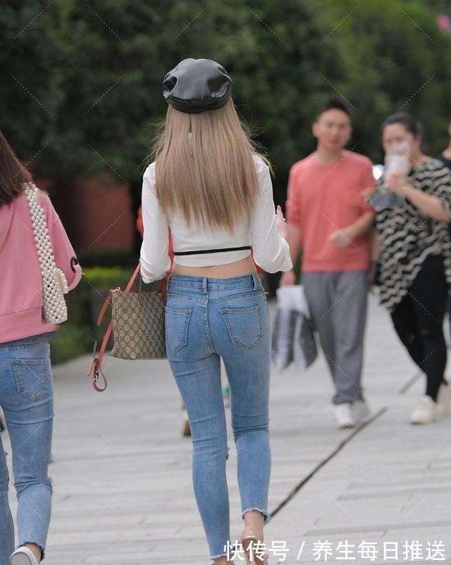 大长腿 打底裤拥有气质与优雅气质,装扮更有时尚范儿,美感更突出!