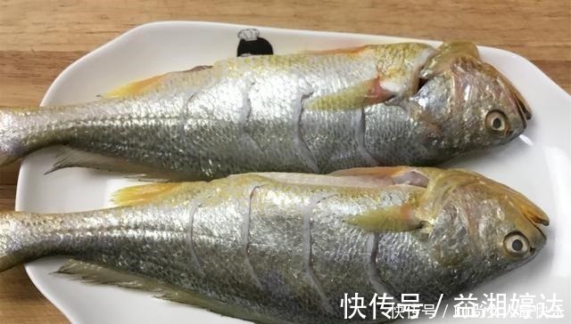 酱焖黄花鱼|黄花鱼这样做最好吃，做好不破皮不碎肉，外酥里嫩，营养不流失