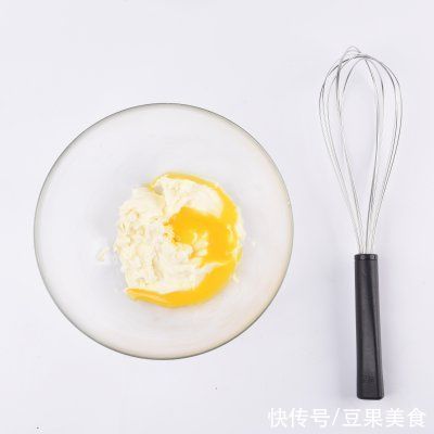 #安佳万圣烘焙奇妙夜# 轻乳酪芝士蛋糕