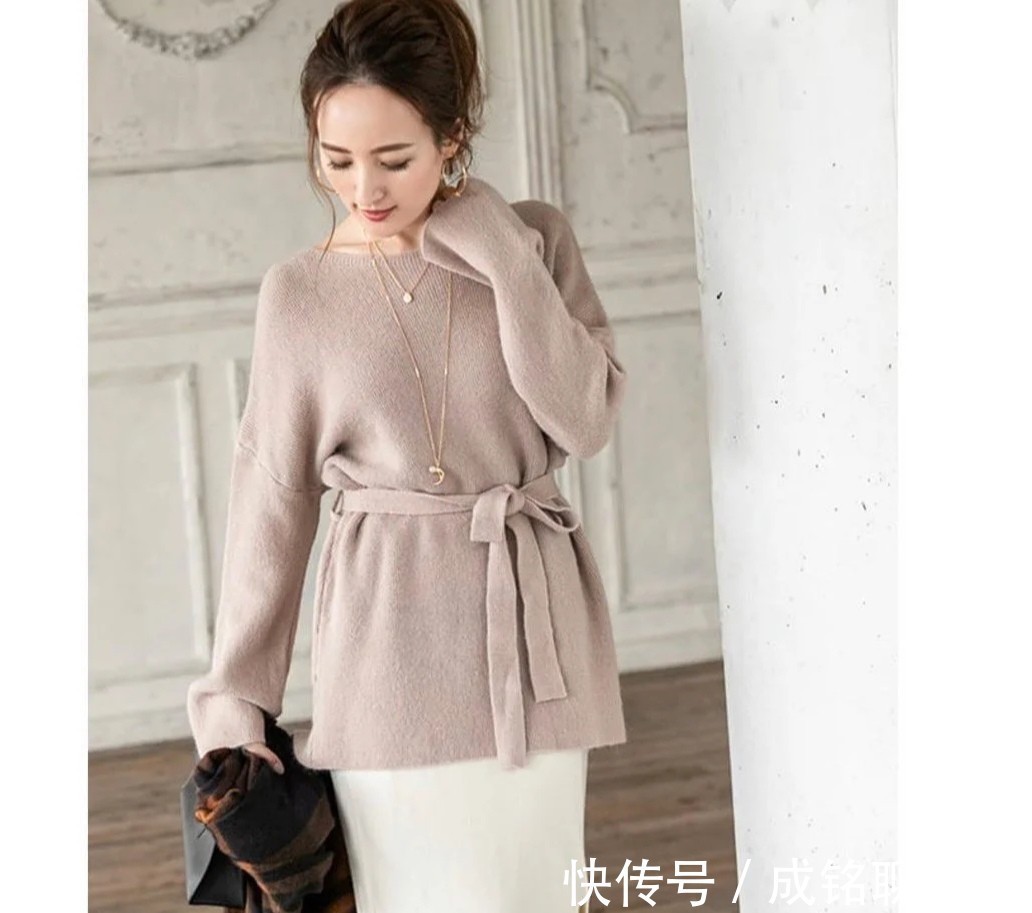 针织|奔四的日本宝妈星玲奈,凭借独特“显高术”圈粉无数,小个子必看