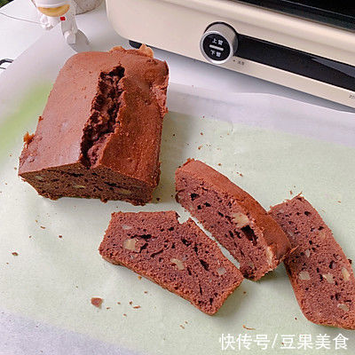 好吃到舔盘子的下饭菜巧克力核桃磅蛋糕