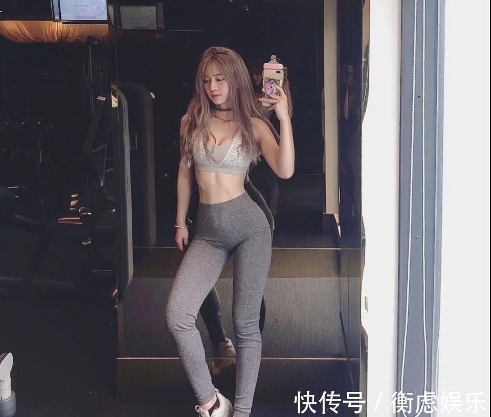 逆袭|“肥宅妹”健身逆袭成功，沙漏身材如何练出？