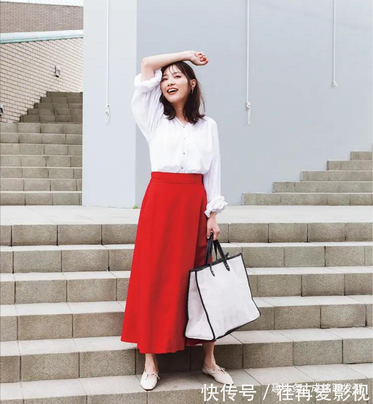 时髦 适合40岁女人的减龄穿搭,学会衬衣的百变搭配,优雅时髦还显气质