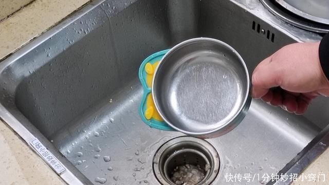 清洗干净|锅底不管多黄多黑，只要撒一把，马上焕然如新，连清洁剂都省了