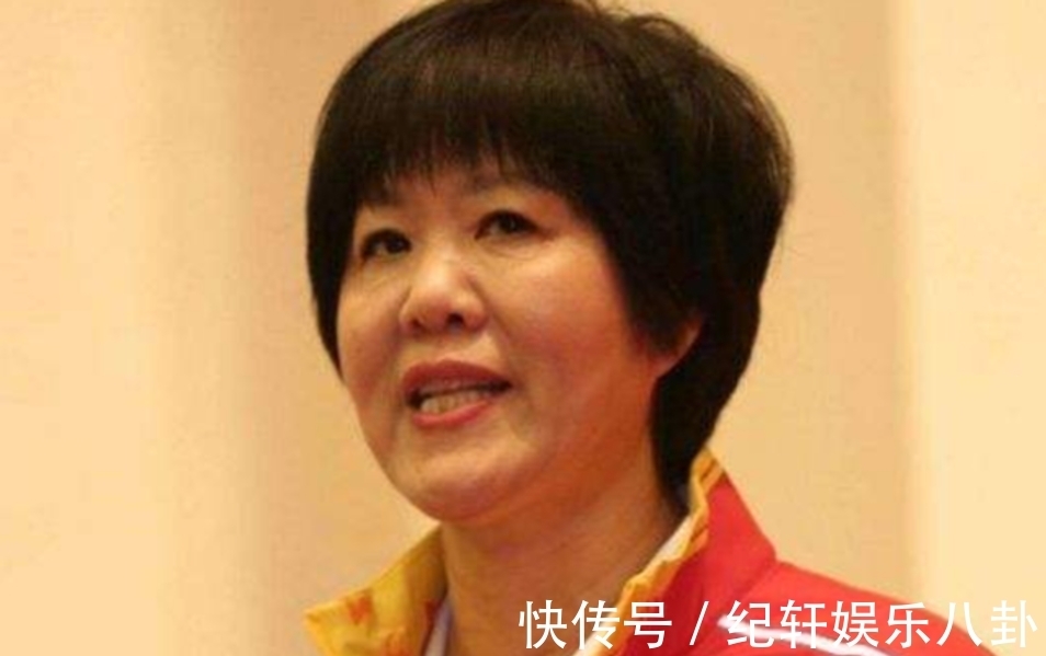 排球|女排天才毁约赴美深造,郎平镜头前哽咽声明,宣布她被永久除名