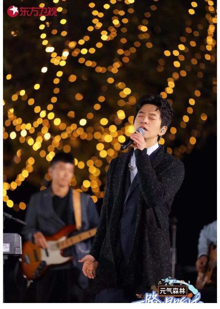 李健深情告别《一路唱响》 探宝团与宝藏音乐人合唱《朋友》