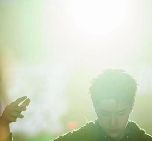 舞者|裁判评价王一博:一博总是让我印象深刻。尼尔森:一位称职的队长