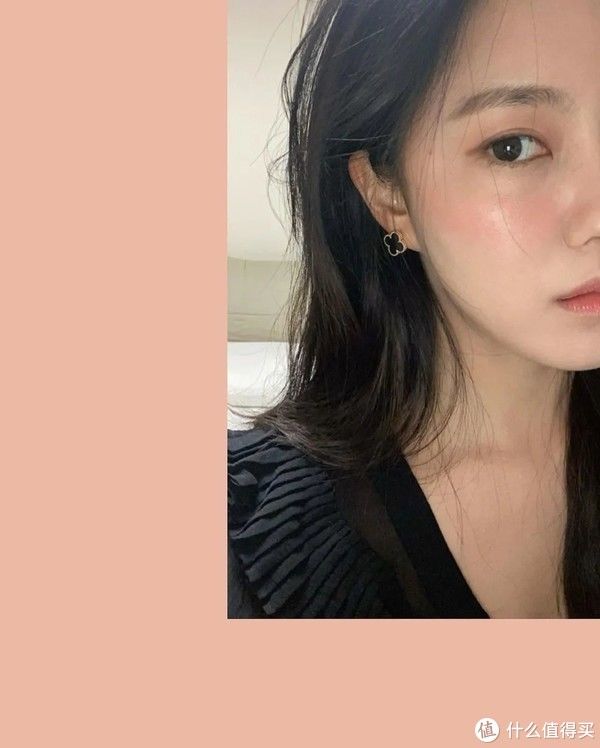 没带卸妆水怎么办？找这4种替代品就能搞定，第3个最常见