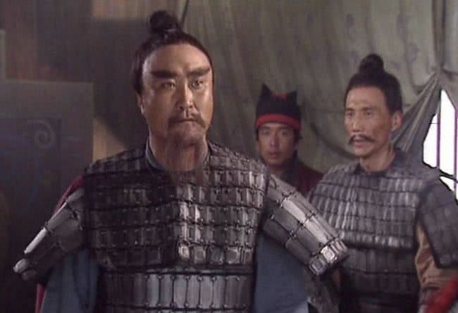 诸葛亮|他是三国第一“搅屎棍”,害死关羽的元凶,三易其主最终自食其果