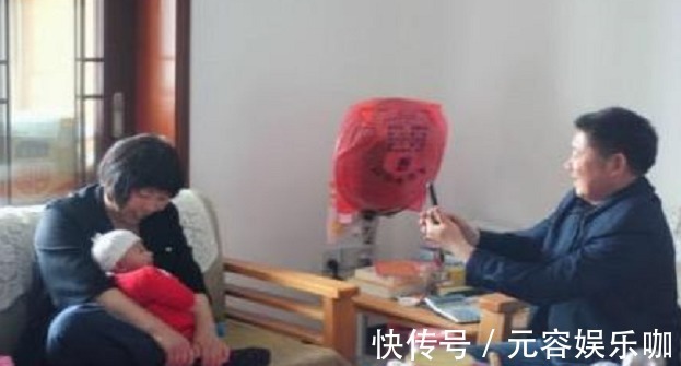 公公|“俺在喂奶,公公在一旁逗娃”,25岁宝妈哭泣自述:无法阻止