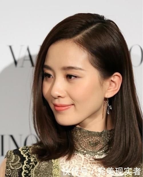 迪丽热巴|脸上有这4个特征的女生,很容易招直男喜欢,快快看你有没有