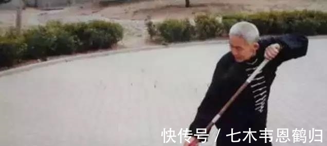 烟袋|中国古代十五种奇门兵器, 不信你全都知道!