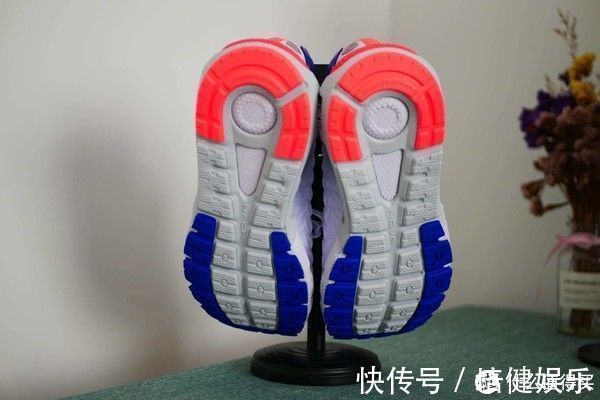 跑鞋 始于颜值,忠于品质:穿安德玛CLONE跑步七次后的心得