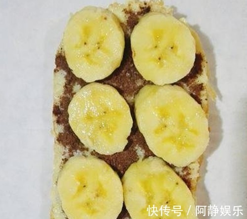 一小段|香蕉和此物一起吃,半个月下来,睡眠好了,肚子平了,皮肤更水嫩