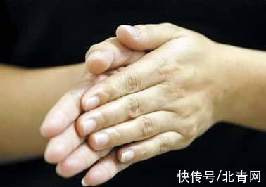 手掌|中医教你10个小动作,养生效果翻倍!尤其冬季在室内可以常练
