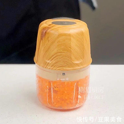 简单快手,下班回家也能做的水晶丸子