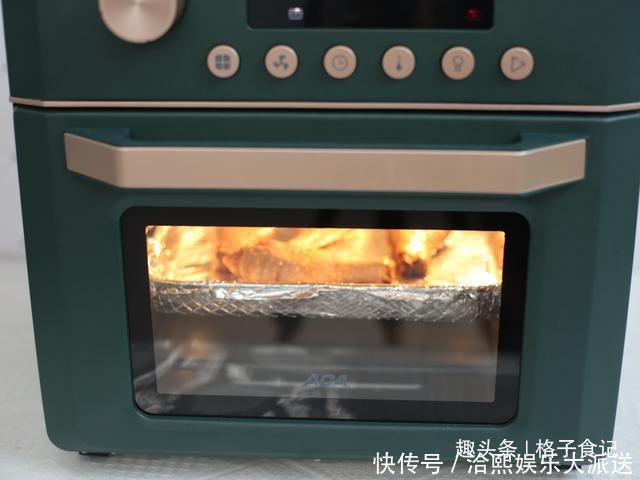 出炉|夏天鸡腿此样做特好吃,不焖不油炸,外焦里嫩,出炉馋到流口水