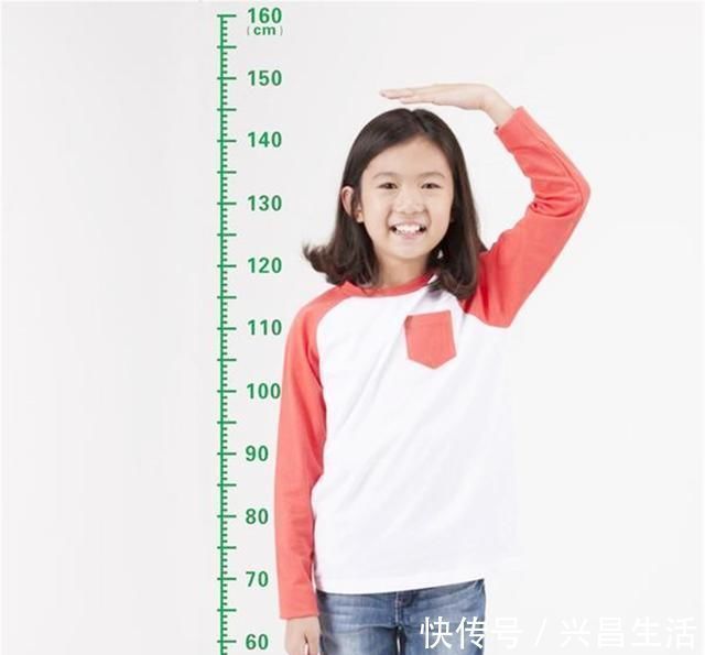 小矮个|女生初潮来临后会停止长个?不要早于此年龄,否则多半是小矮个