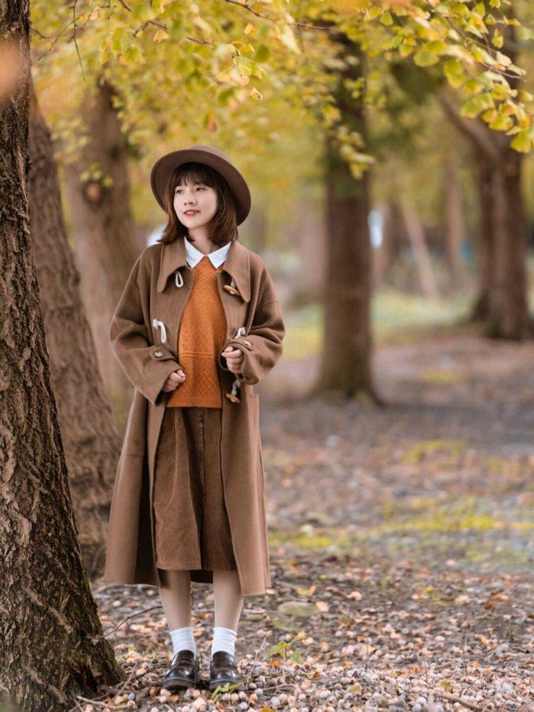 保暖 这个寒冬,胖女孩的穿搭教科书模板,简约又简单,保暖有气质