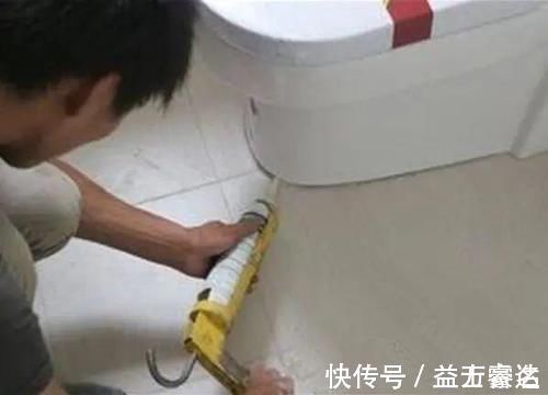 马桶|卫生间装修是先贴瓷砖还是先马桶?看看老师傅怎么说,原来如此