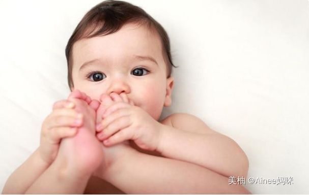 长命锁|百天是宝宝成长“分水岭”,了解完这5个变化,让妈妈带娃更简单