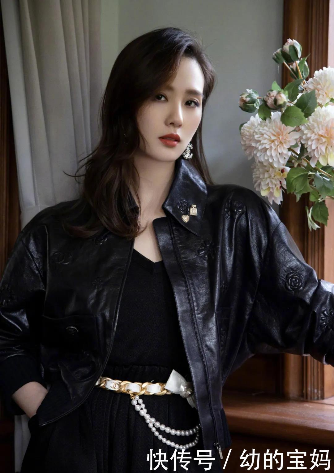 别学明星穿“一身黑”,普通人谨记4个配色技巧,打扮更有高级感