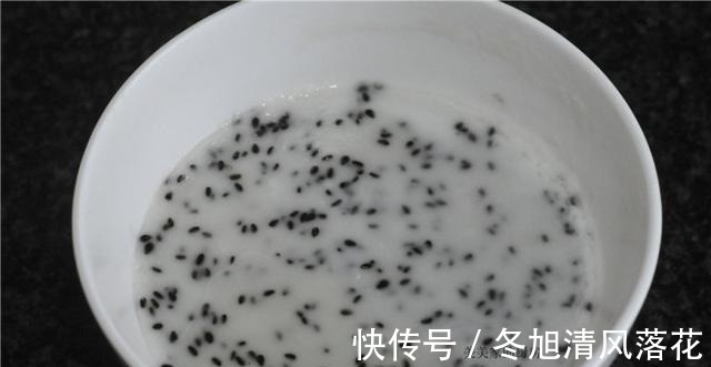山药|小时候吃厌了的早餐,入秋天天做给孩子吃,香甜软糯,老传统别丢!
