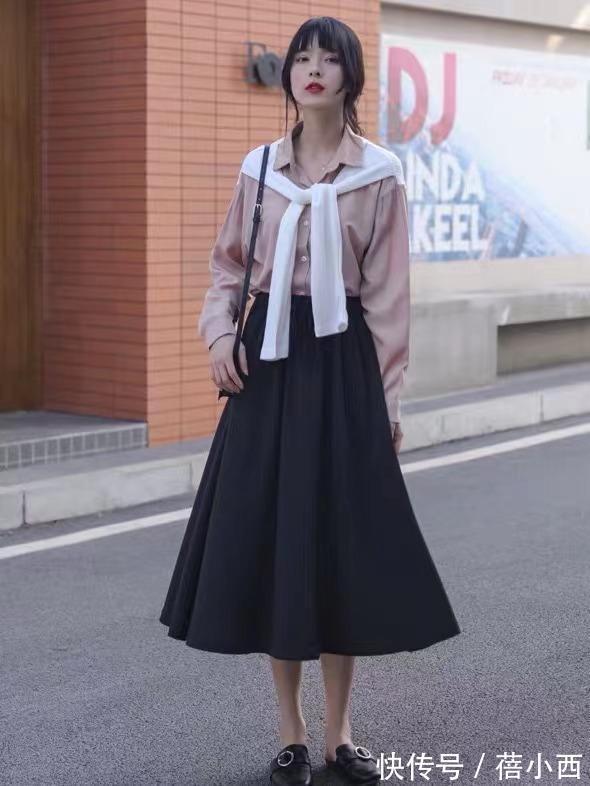 马甲|初秋快速提升衣品的3款“白衬衫”,减龄又显气质,都帮你挑好了