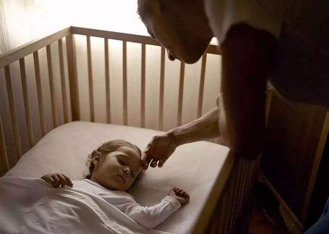 入睡期|宝宝频繁夜醒怎么办 只要6招睡到天亮