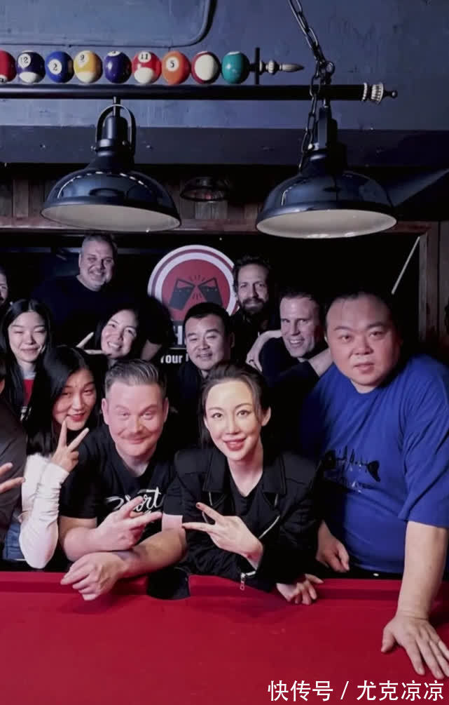梁文博|39岁的九球天后为何还单身?潘晓婷扮猪吃老虎,挑战民间台球高手