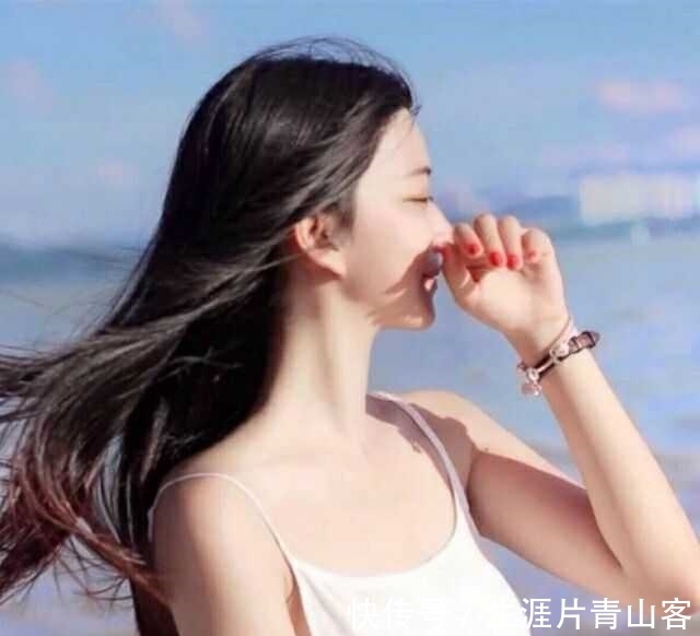 牌组|女巫塔罗，巨蟹座8月上旬感情运势：疼痛未消，越陷越深