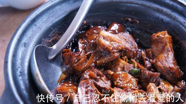 卤牛肉时，2种调料加了就是错！掌握卤制窍门，牛肉又香又入味