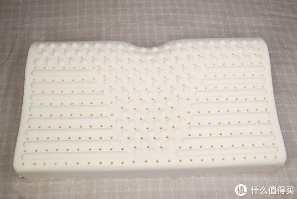 全方位守護睡眠，8H蝶形肩頸養護天然乳膠枕Ace