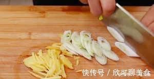 做法|这才是炸带鱼正确的做法，外酥里嫩，好吃无腥味，做法简单又美味