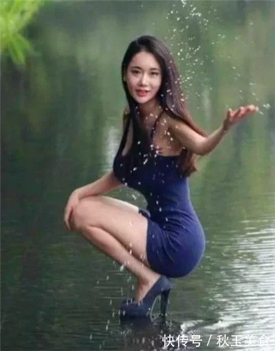 小姐姐|美女身材高挑，一头长发披在肩上，甜美的笑容充满魅力